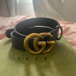Women’s Leather Gucci Belt